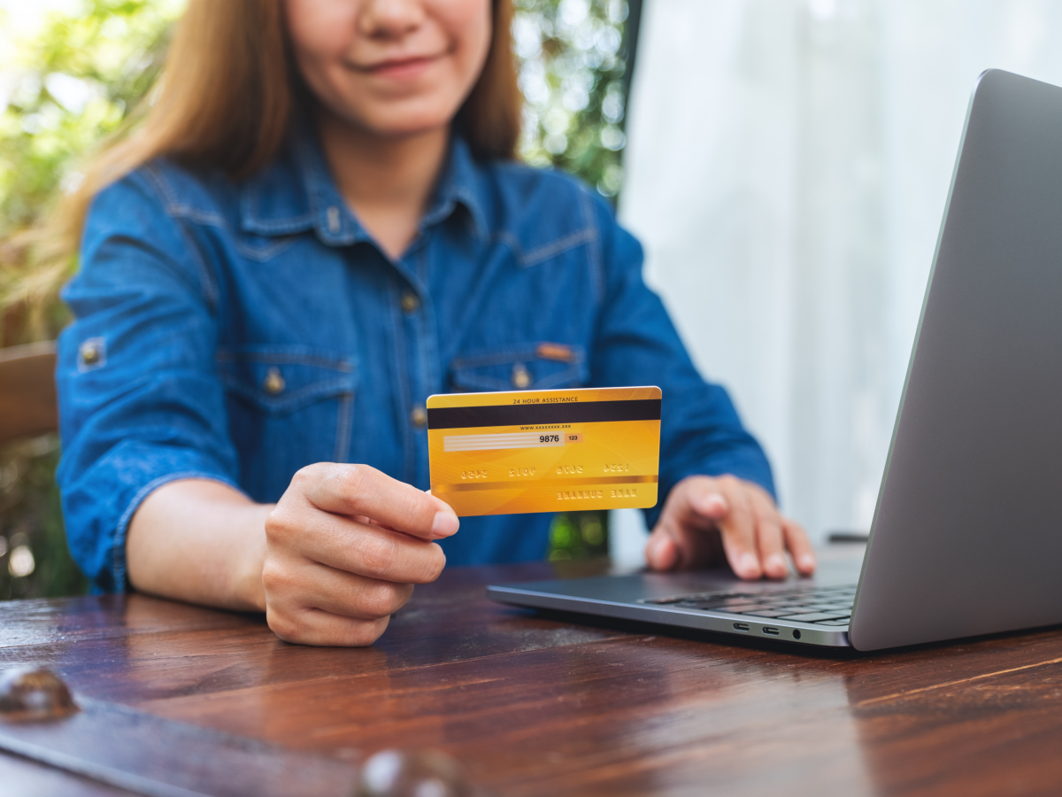 woman paying with card